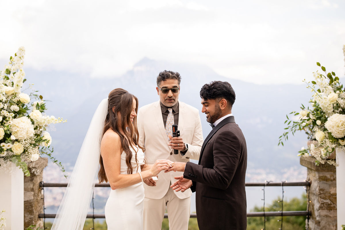 La Madonnina di Barni wedding photo - matrimonio.