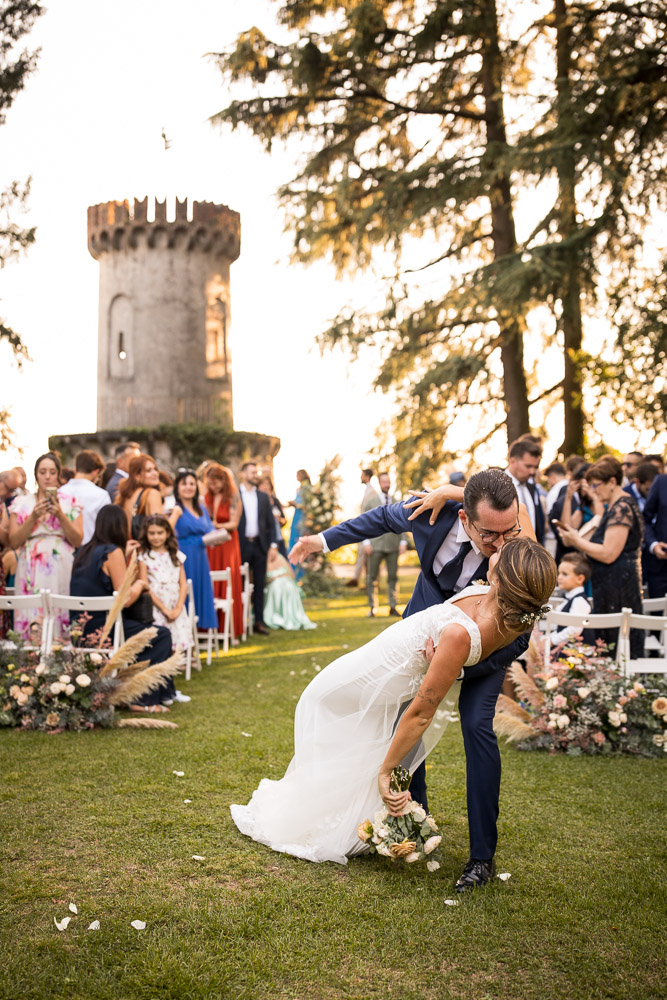 Villa le due Torrette, Erba. Le più belle fotografie di matrimonio.