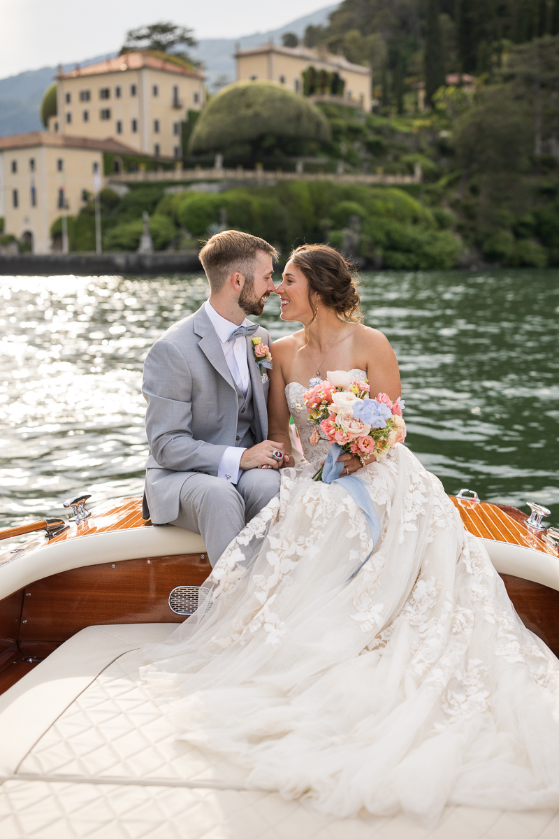 Villa del Balbianello wedding photo shoot on boat